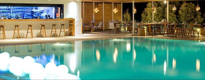 Kamari Beach Hotel
