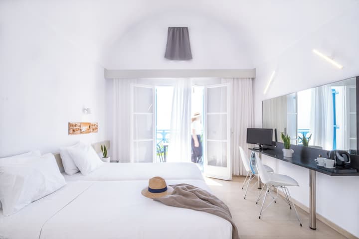 Kamari Beach Hotel