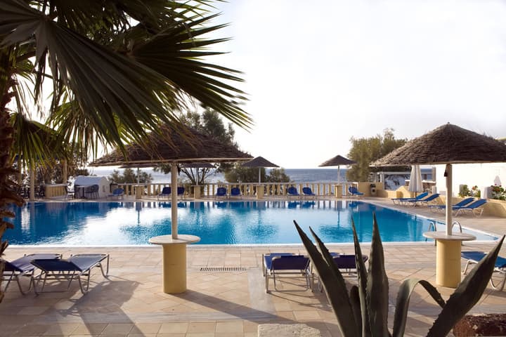 Kamari Beach Hotel