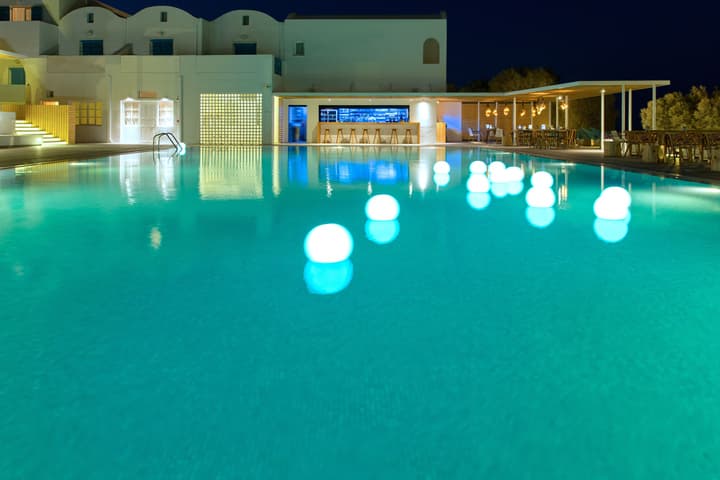 Kamari Beach Hotel