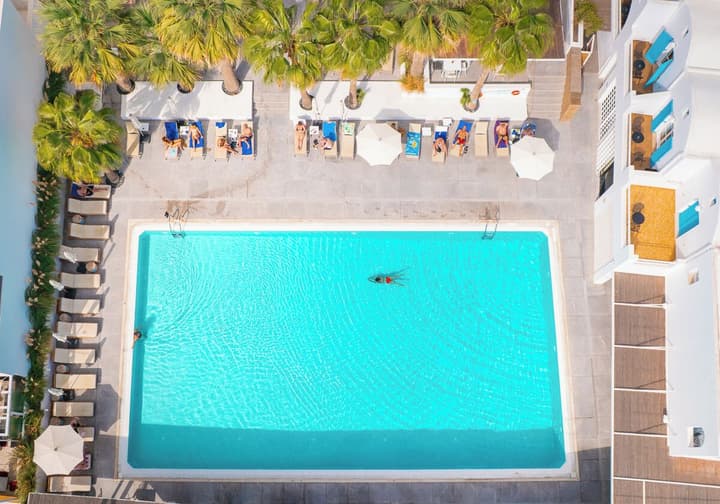 Kamari Beach Hotel