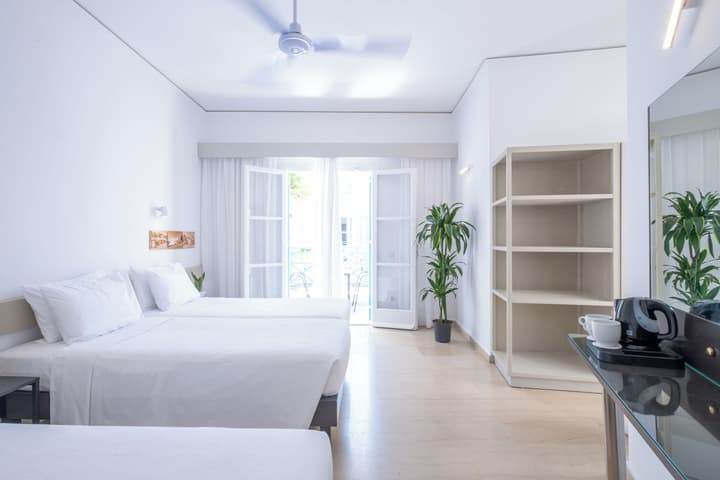 Kamari Beach Hotel