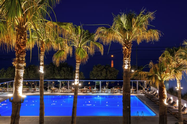Kamari Beach Hotel