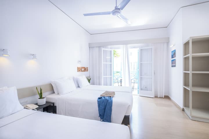 Kamari Beach Hotel
