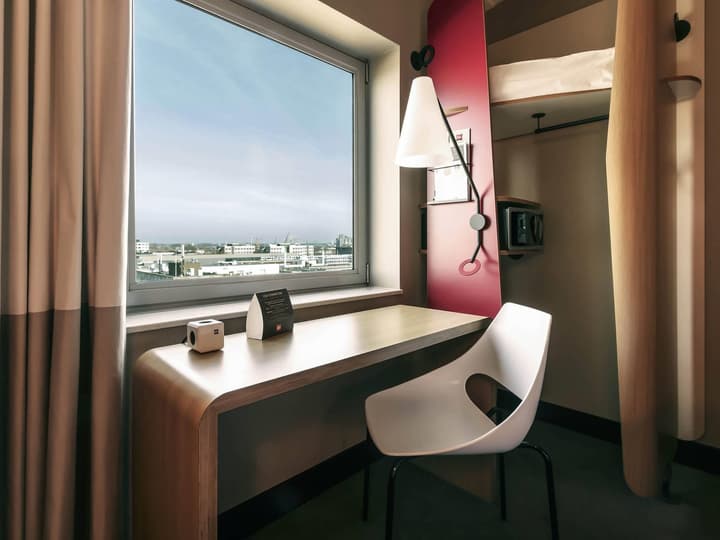 ibis Amsterdam City West