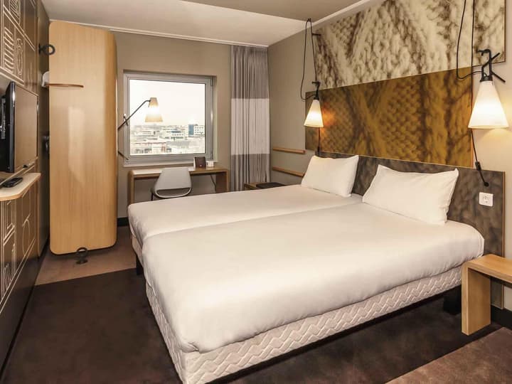 ibis Amsterdam City West