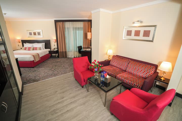 Ramada Plaza by Wyndham Dubai Deira