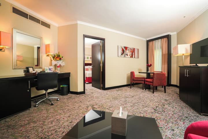 Ramada Plaza by Wyndham Dubai Deira