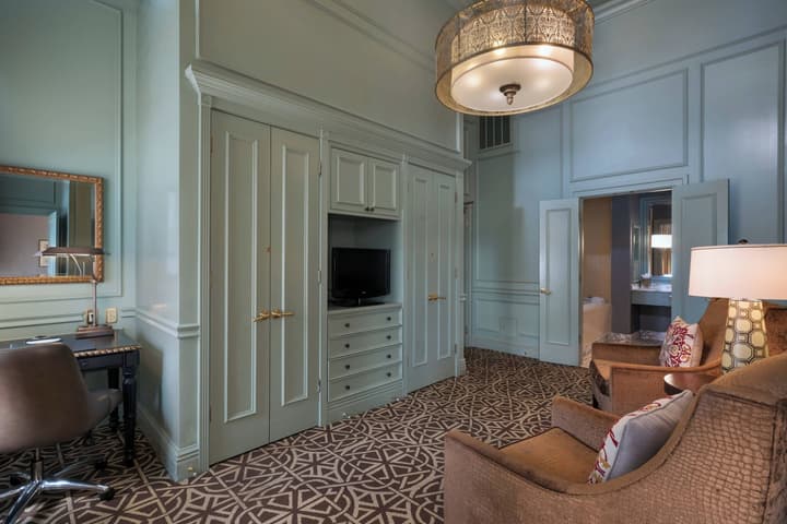 Hotel ICON Autograph Collection by Marriott