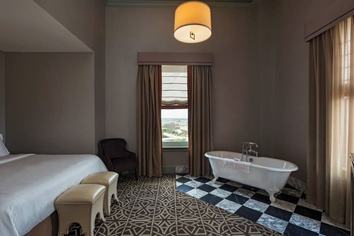 Hotel ICON Autograph Collection by Marriott