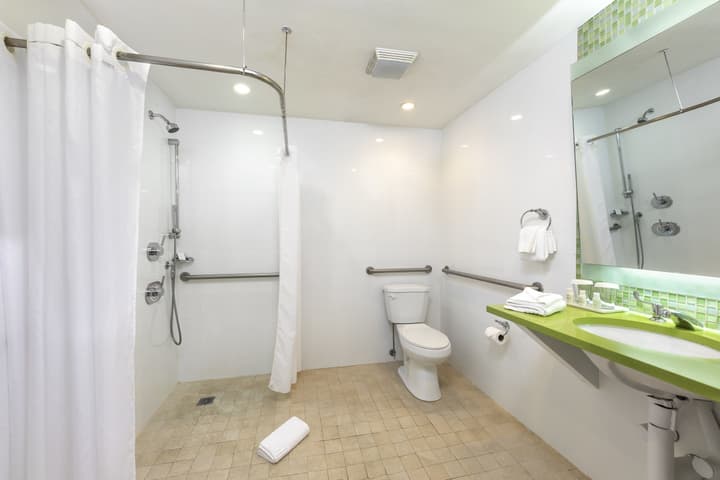 Circa 39 Miami Beach by IHG