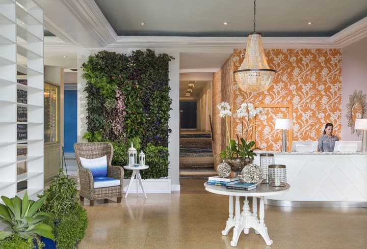 Circa 39 Miami Beach by IHG