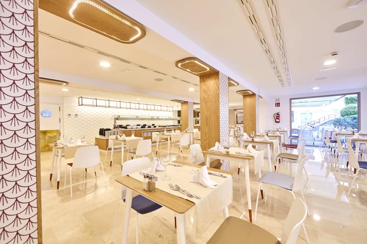 MLL Mediterranean Bay Hotel - Adults Only