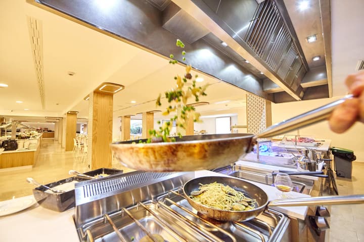 MLL Mediterranean Bay Hotel - Adults Only