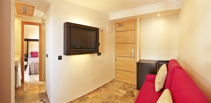 MLL Mediterranean Bay Hotel - Adults Only