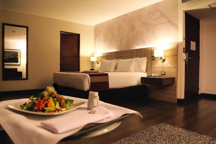 Aku Hotels