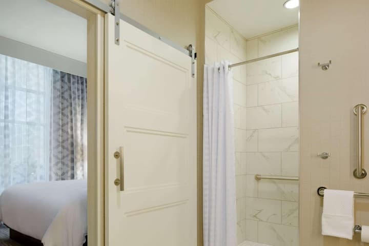 Embassy Suites Louisville Downtown