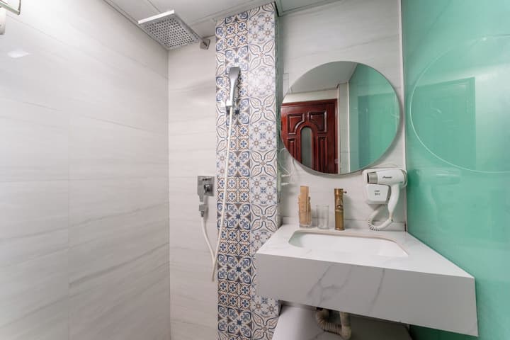 Little Hanoi Hotel
