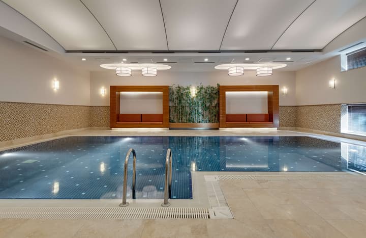 DoubleTree by Hilton Hotel Van