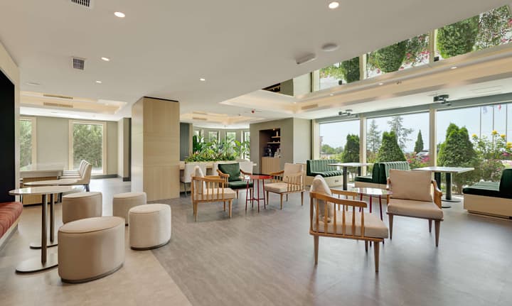 DoubleTree by Hilton Hotel Van