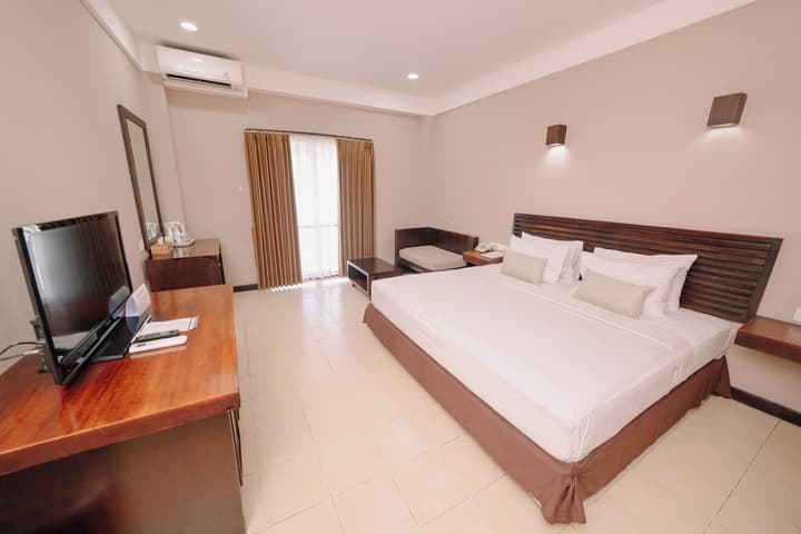 Grand Santhi Hotel