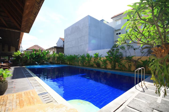Grand Santhi Hotel
