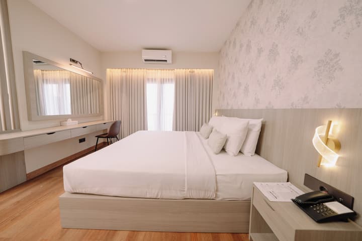 Grand Santhi Hotel