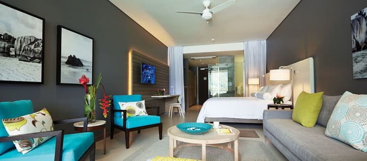 Eden Bleu Hotel
