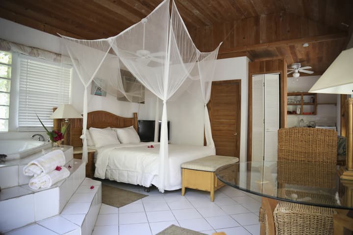 Tingum Village Hotel