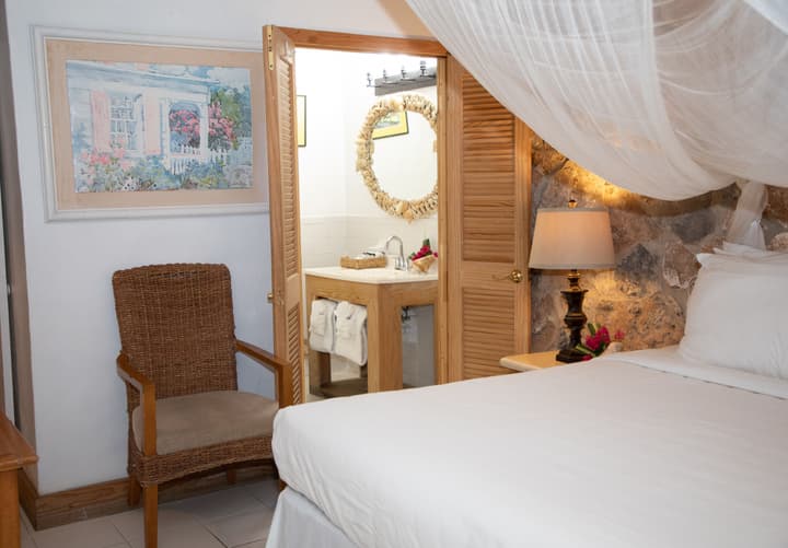 Tingum Village Hotel