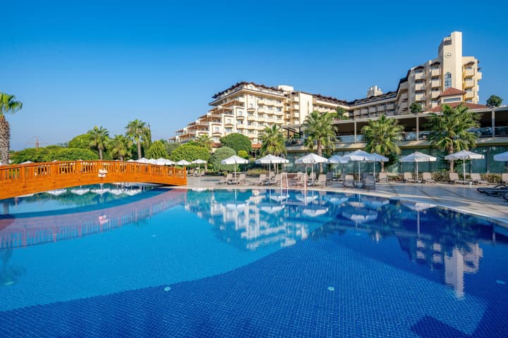 Bellis Deluxe Hotel