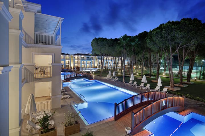 Bellis Deluxe Hotel