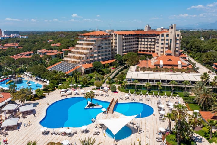 Bellis Deluxe Hotel