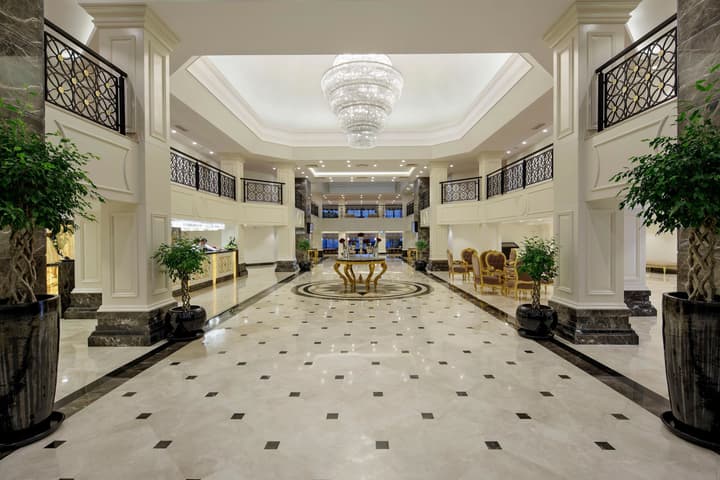 Bellis Deluxe Hotel
