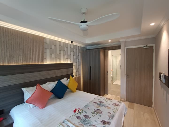 Crown Beach Hotel