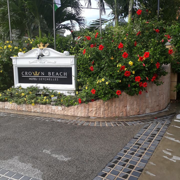 Crown Beach Hotel