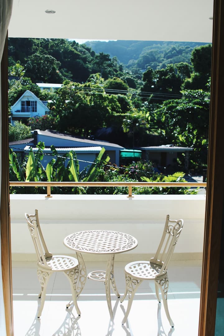 Crown Beach Hotel