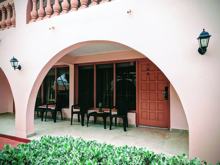Sasaki Apartments