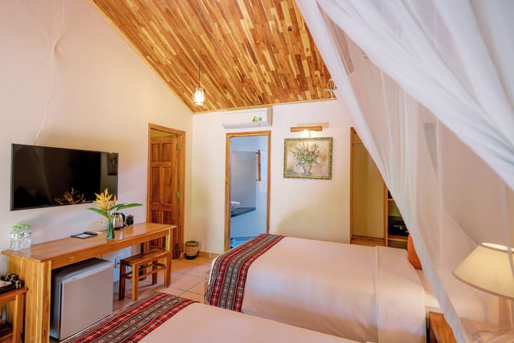 La Mer Resort