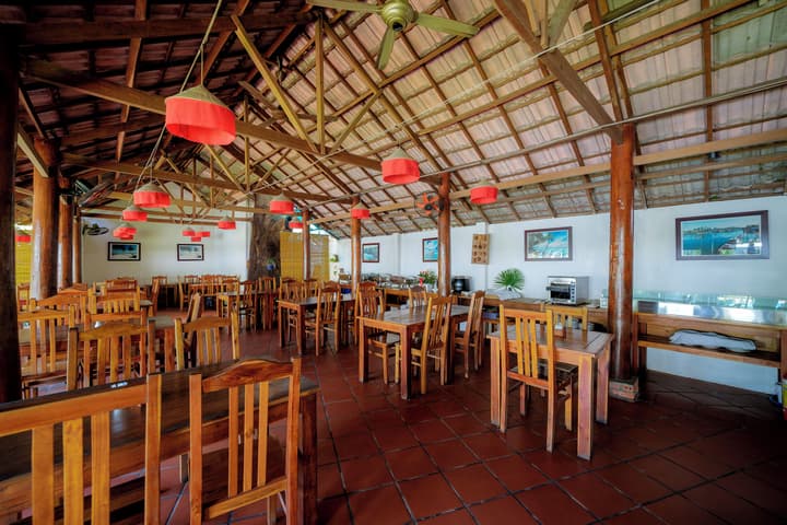 La Mer Resort