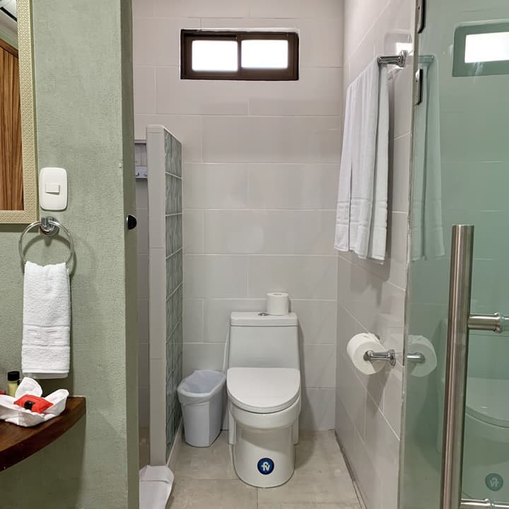 Karahe Beach Hotel