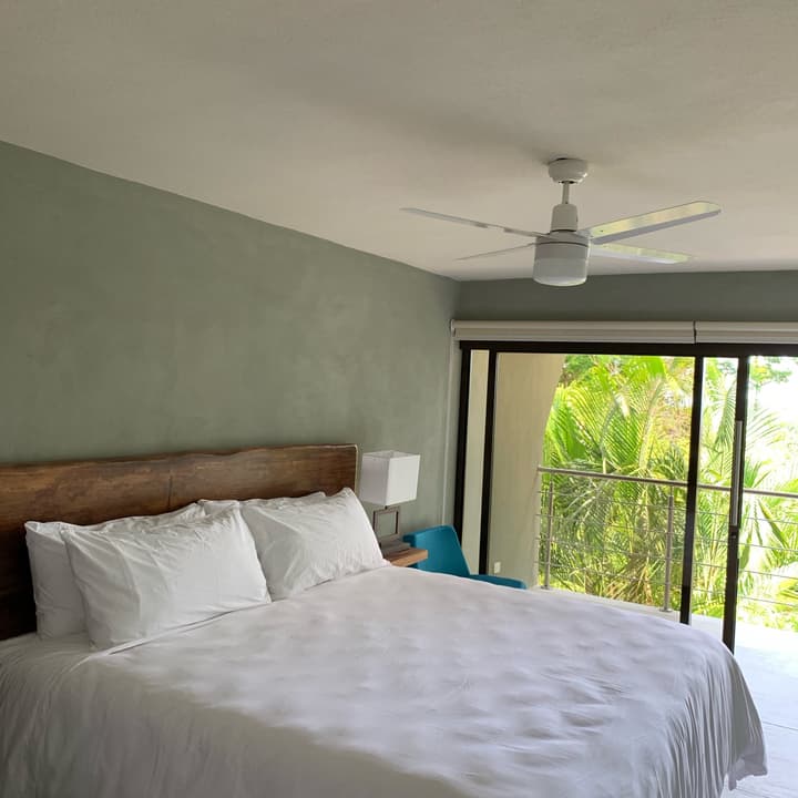 Karahe Beach Hotel