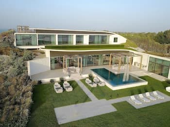 Nurai Island Hotel