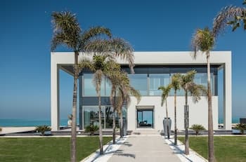 Nurai Island Hotel
