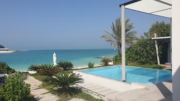 Nurai Island Hotel