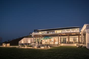 Nurai Island Hotel
