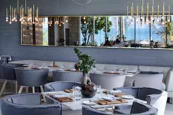 Nurai Island Hotel
