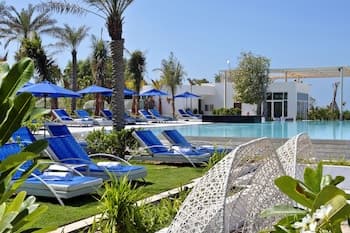 Nurai Island Hotel
