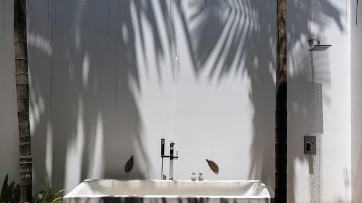 Lynnaya Urban River Resort