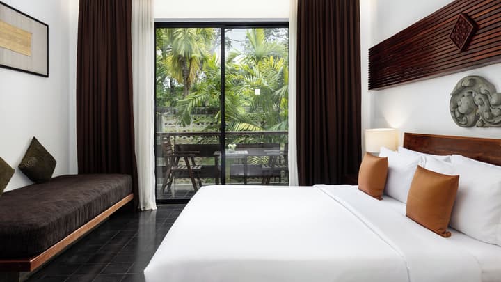 Lynnaya Urban River Resort